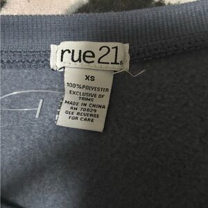 Rue21 Charcoal Tee XS